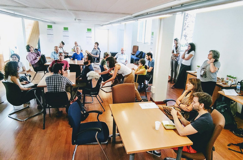 Equipos, tareas y planes de negocio: los talleres de competencias