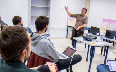 Acuerdo de colaboración entre EmprendeSocial UNED y MARES