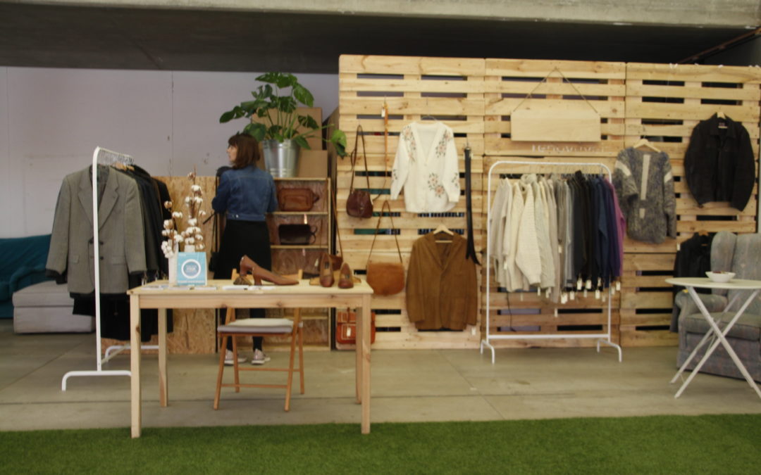 Un mercado de moda sostenible para el consumo consciente y responsable