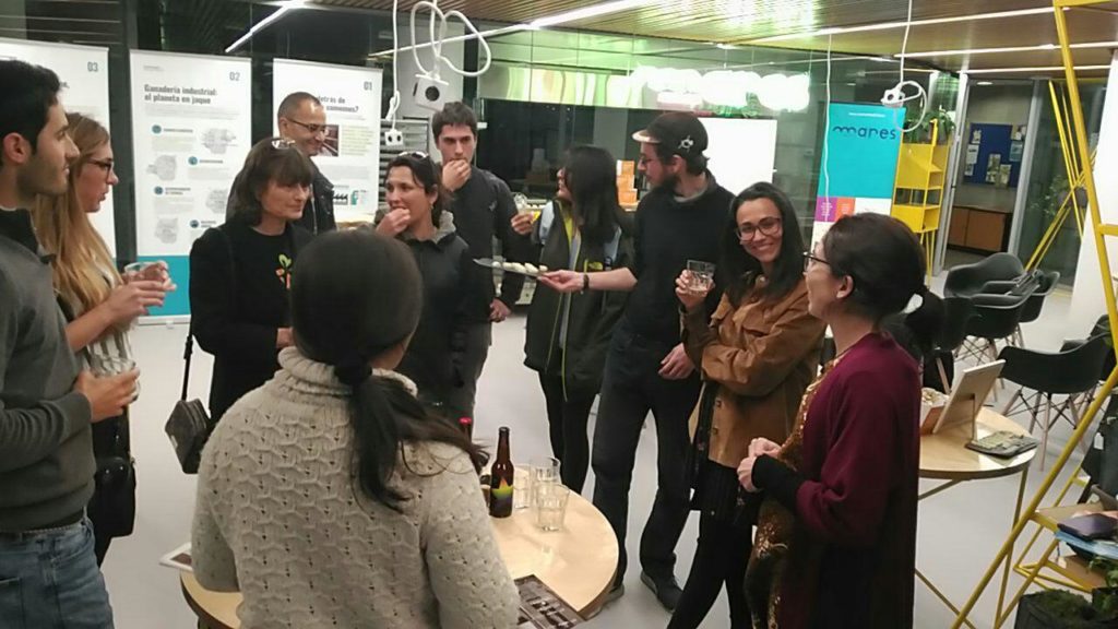 Presentación Dar de comer y alimentar valores